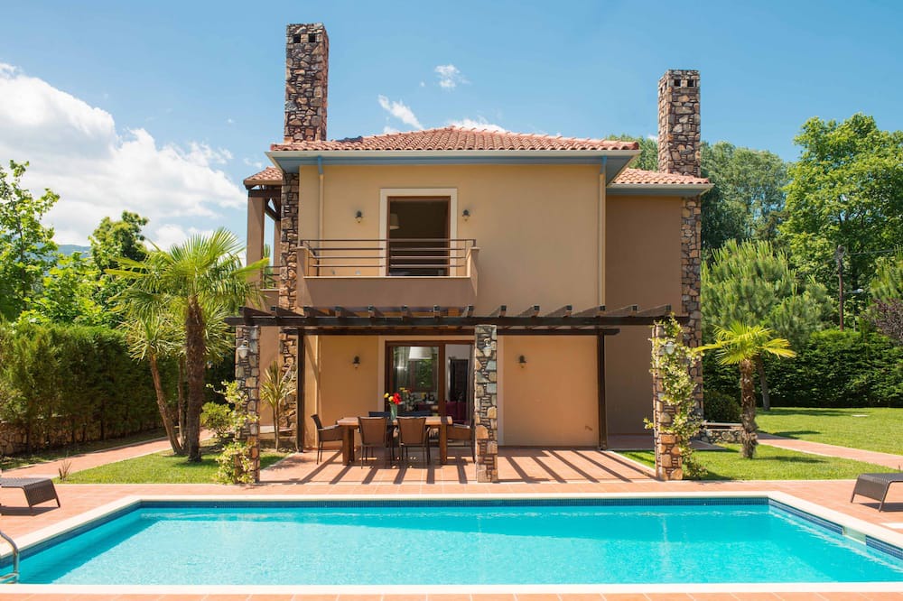 Photo of Outdoor in Paralia Pantaleimonos