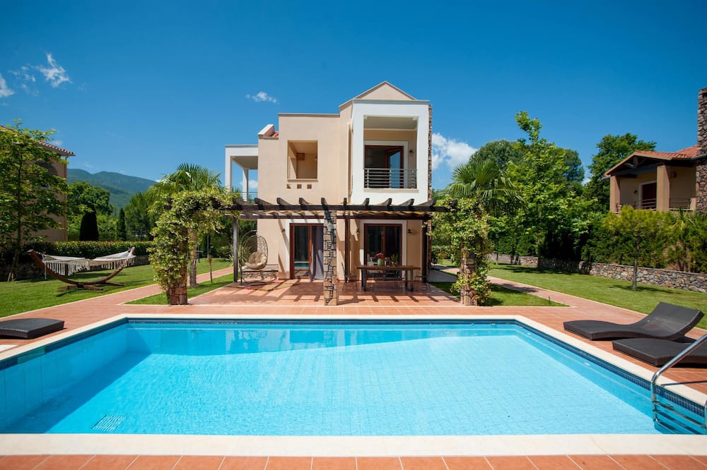 Photo of Outdoor in Paralia Pantaleimonos