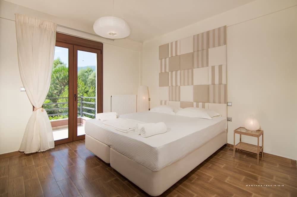 Photo of Bedroom in Paralia Pantaleimonos