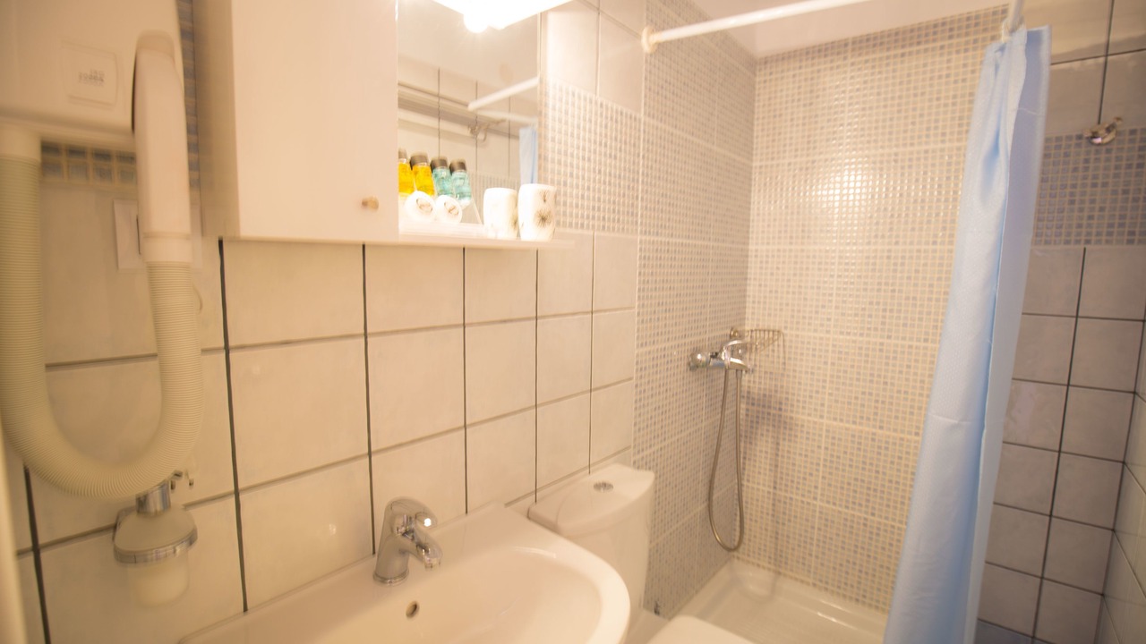 Photo of Bathroom in Platis Gialos