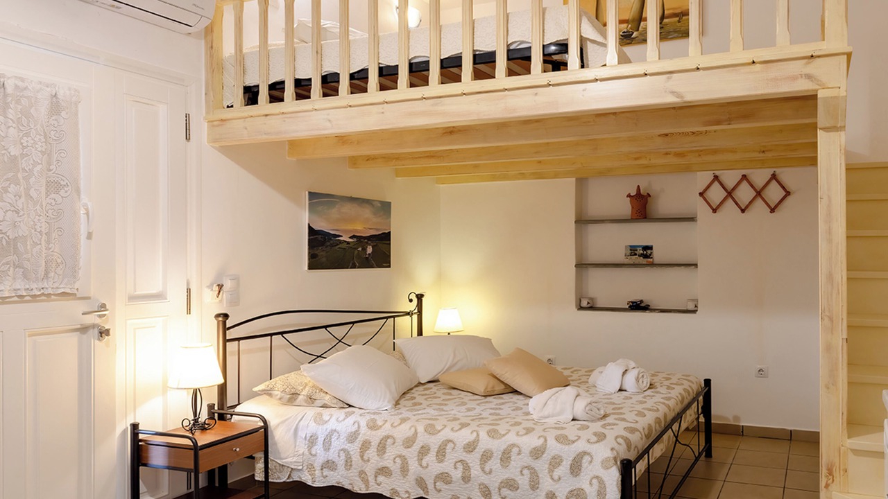 Photo of Bedroom in Platis Gialos