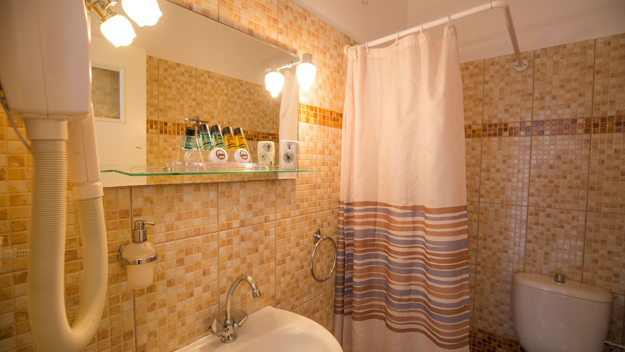 Photo of Bathroom in Platis Gialos