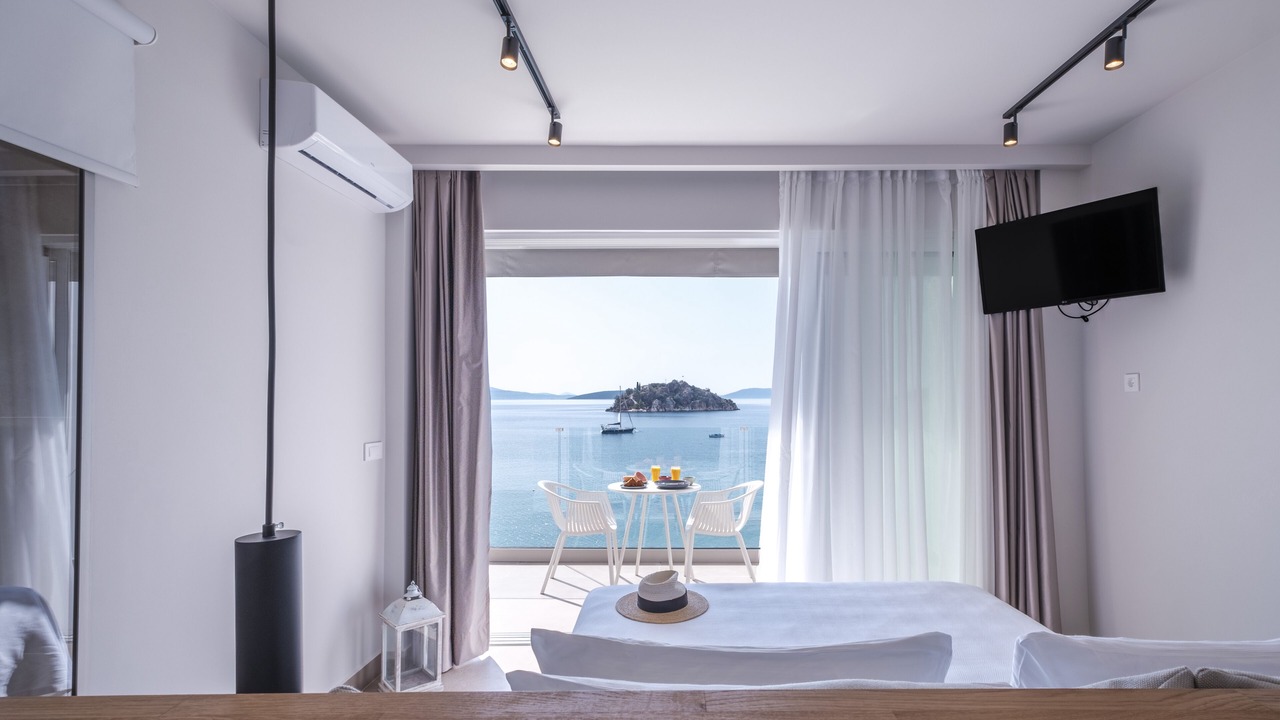 Photo of Bedroom in Tolo