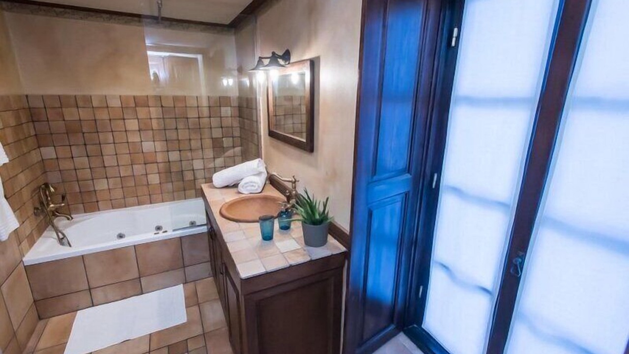 Photo of Bathroom in Karpenisi