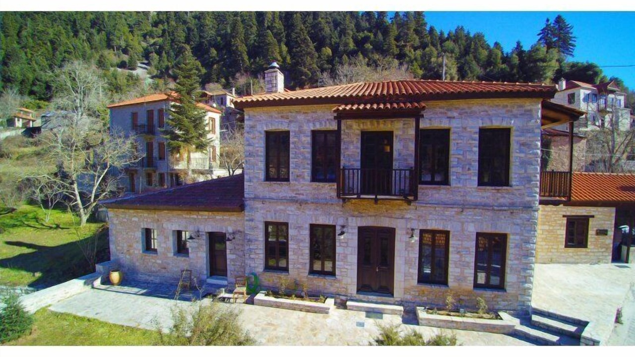 Photo of Outdoor in Karpenisi