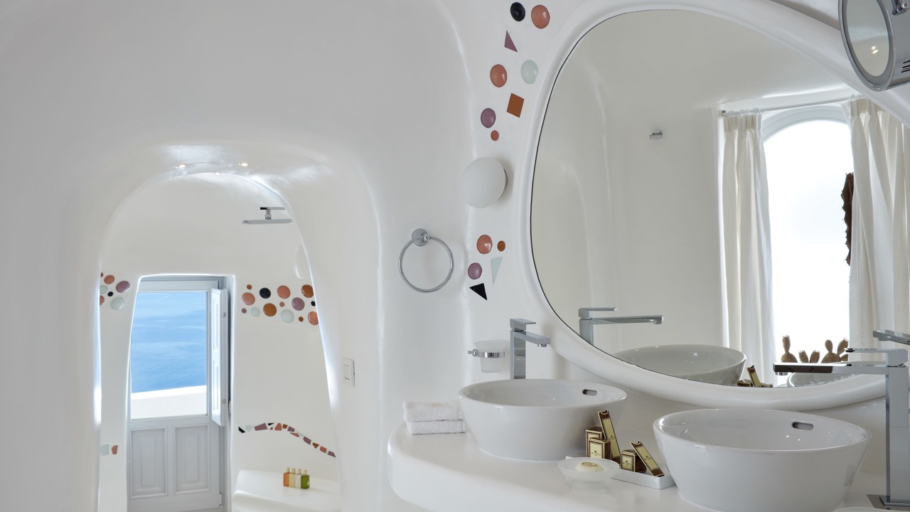 Photo of Bathroom in Oia