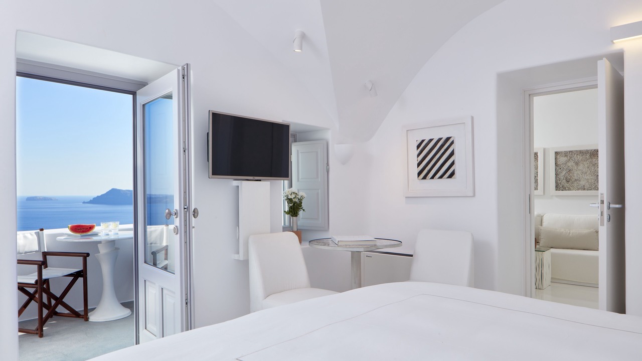 Photo of Bedroom in Oia