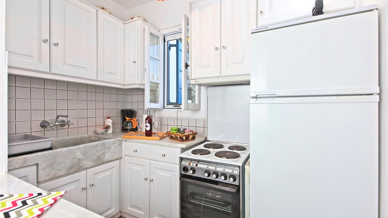 Photo of Kitchen in Platis Gialos