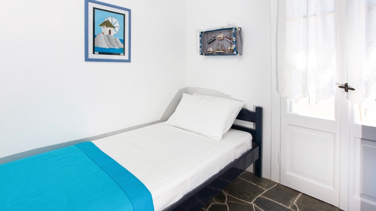 Photo of Bedroom in Platis Gialos