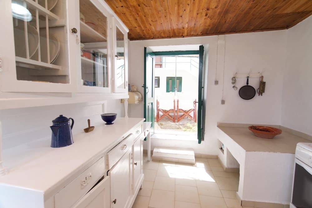Photo of Kitchen in Mesovounia