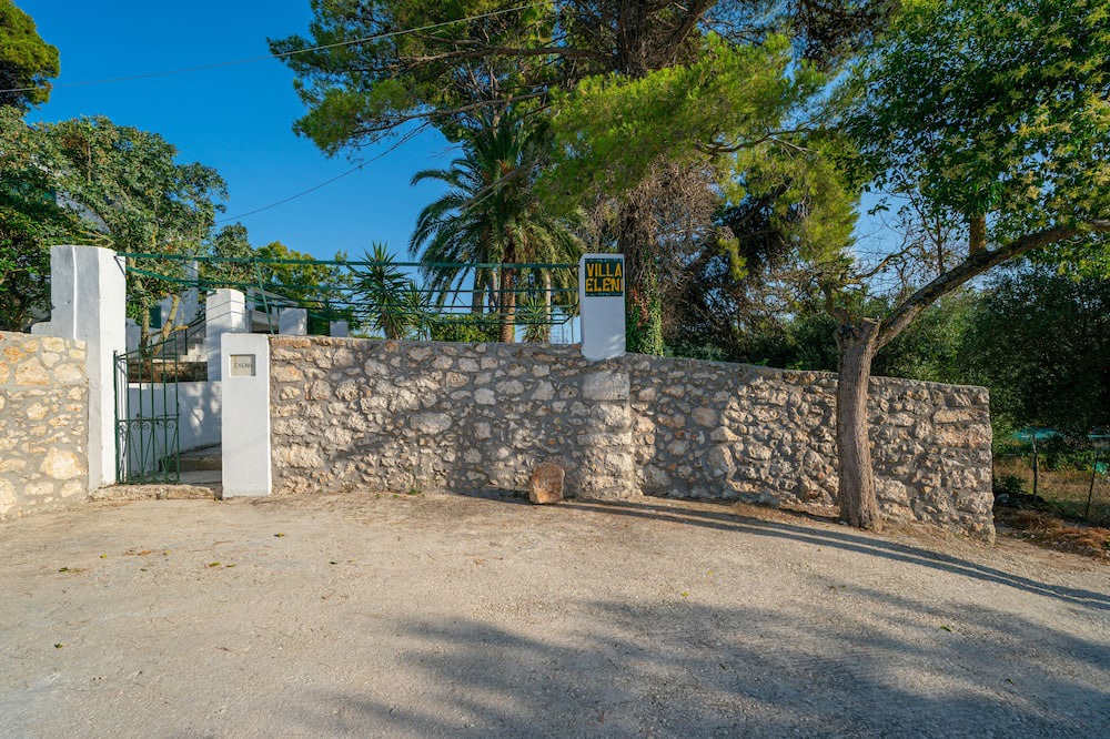 Photo of Outdoor in Mesovounia
