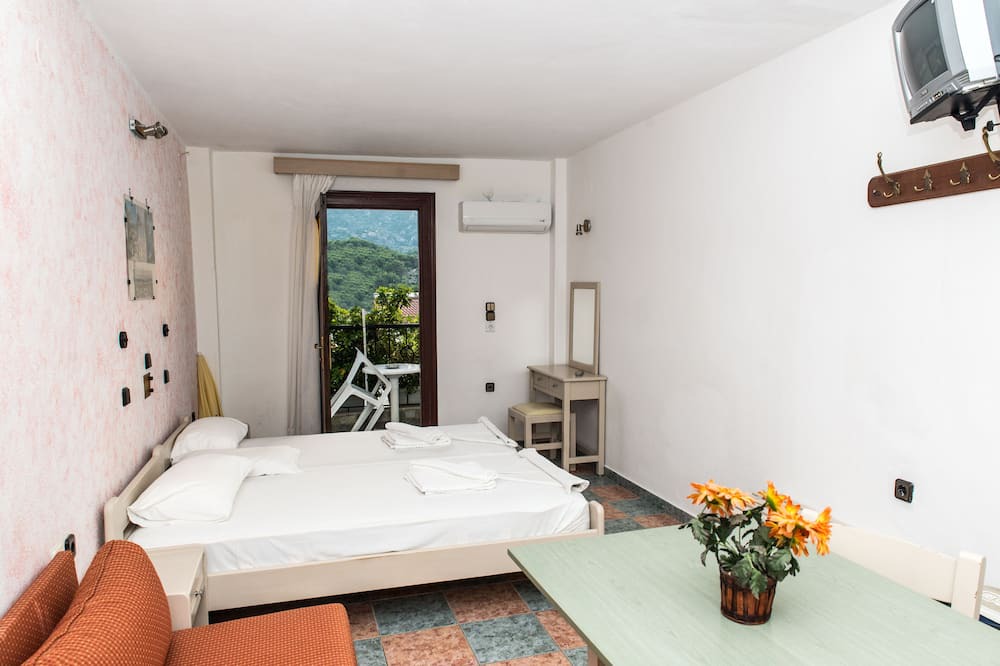 Photo of Bedroom in Kokkari