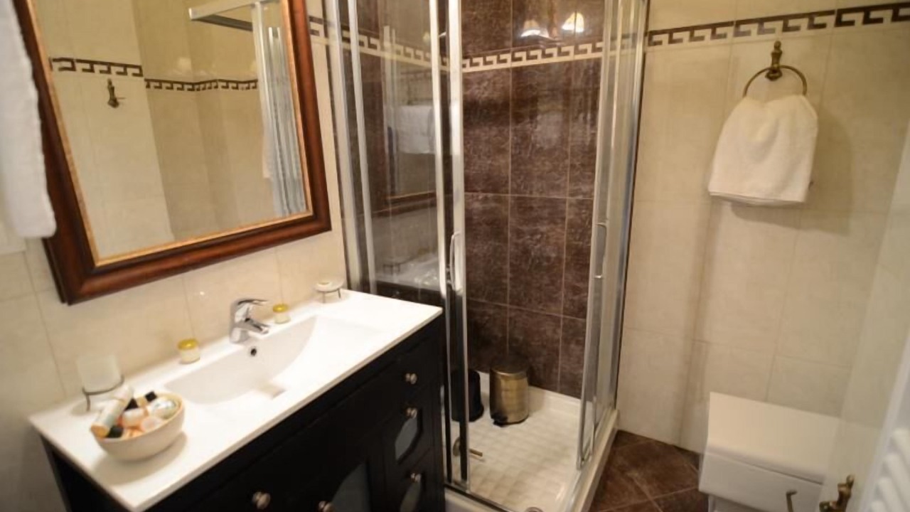 Photo of Bathroom in Vathy