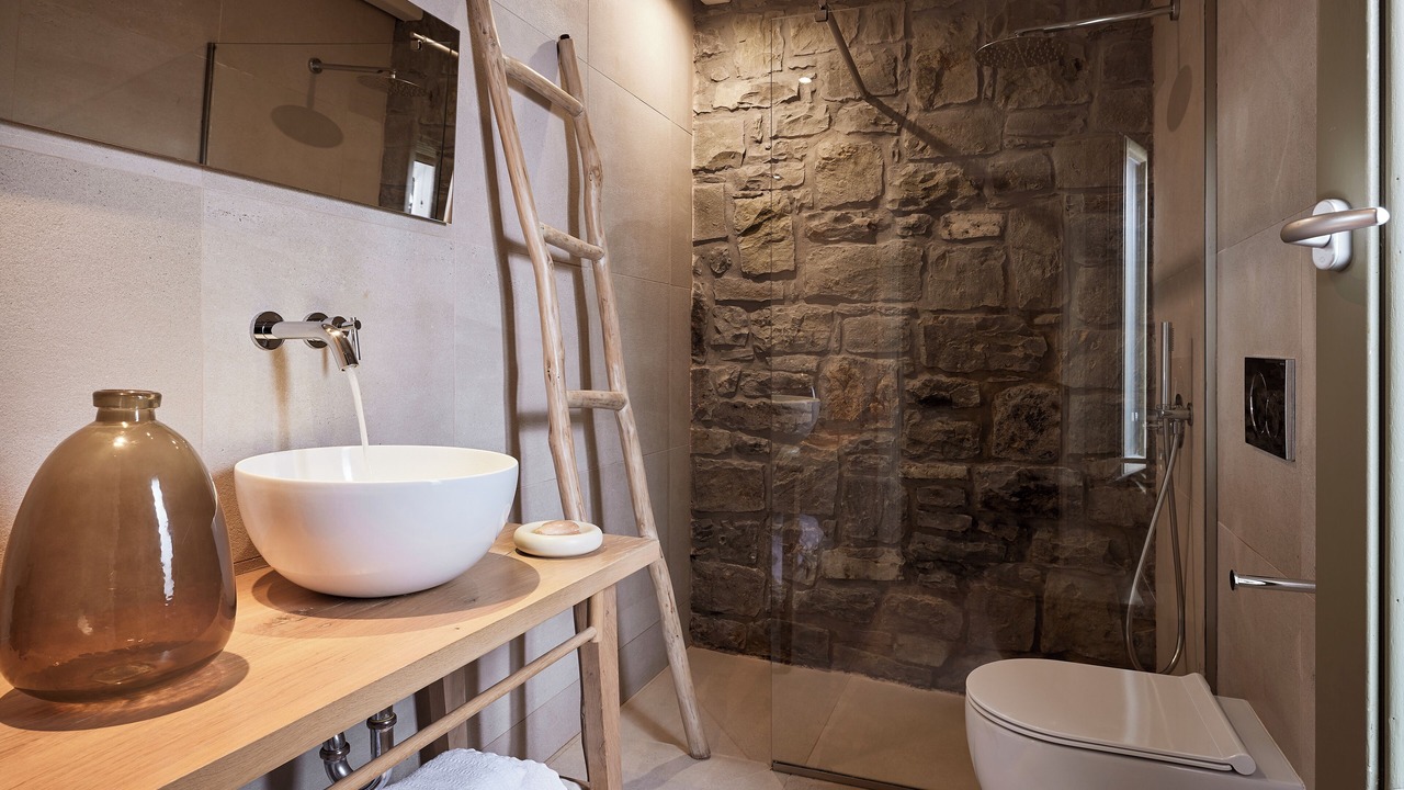 Photo of Bathroom in Milos