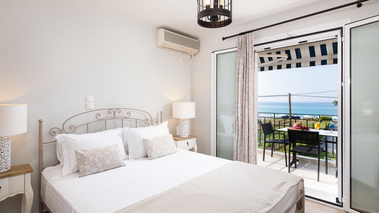 Photo of Others in Lourdata