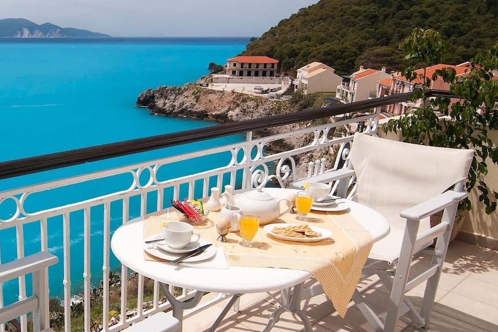 Photo of Outdoor in Frourion