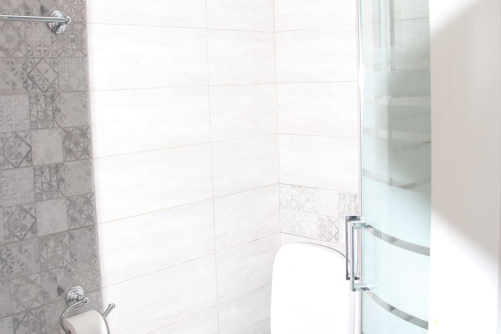 Photo of Bathroom in Frourion