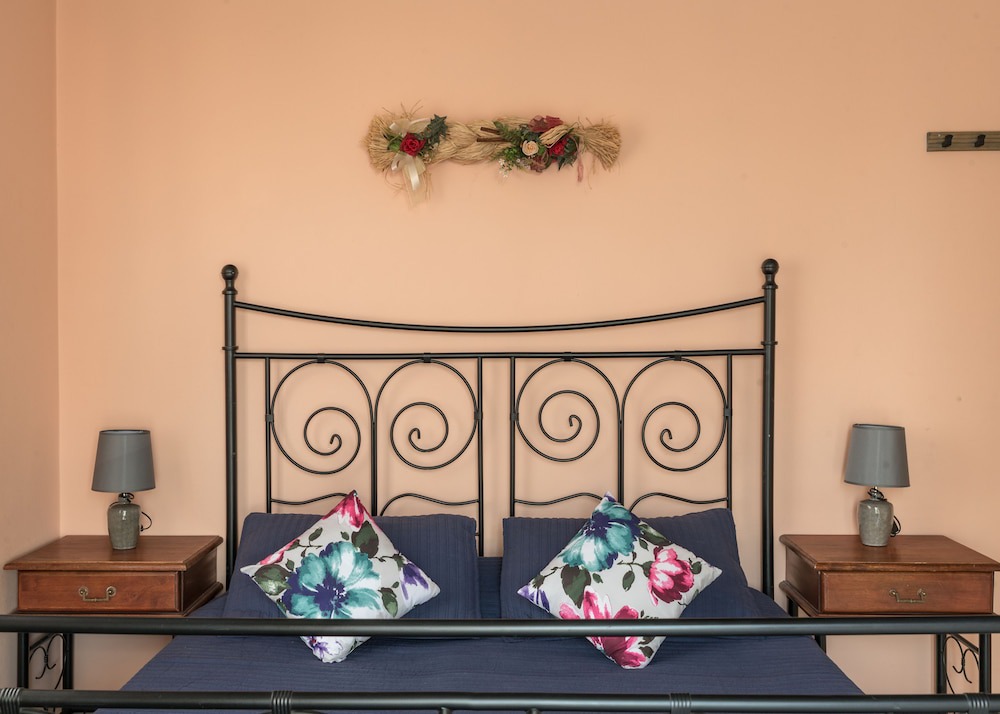 Photo of Bedroom in Mouzaki