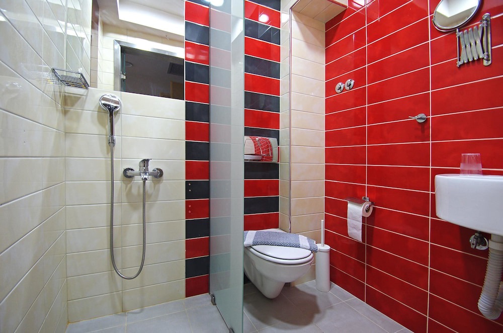 Photo of Bathroom in Katerini