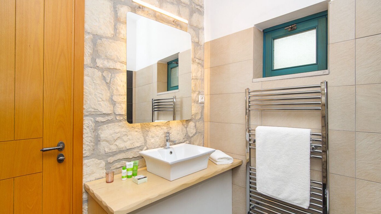 Photo of Bathroom in Mochlos