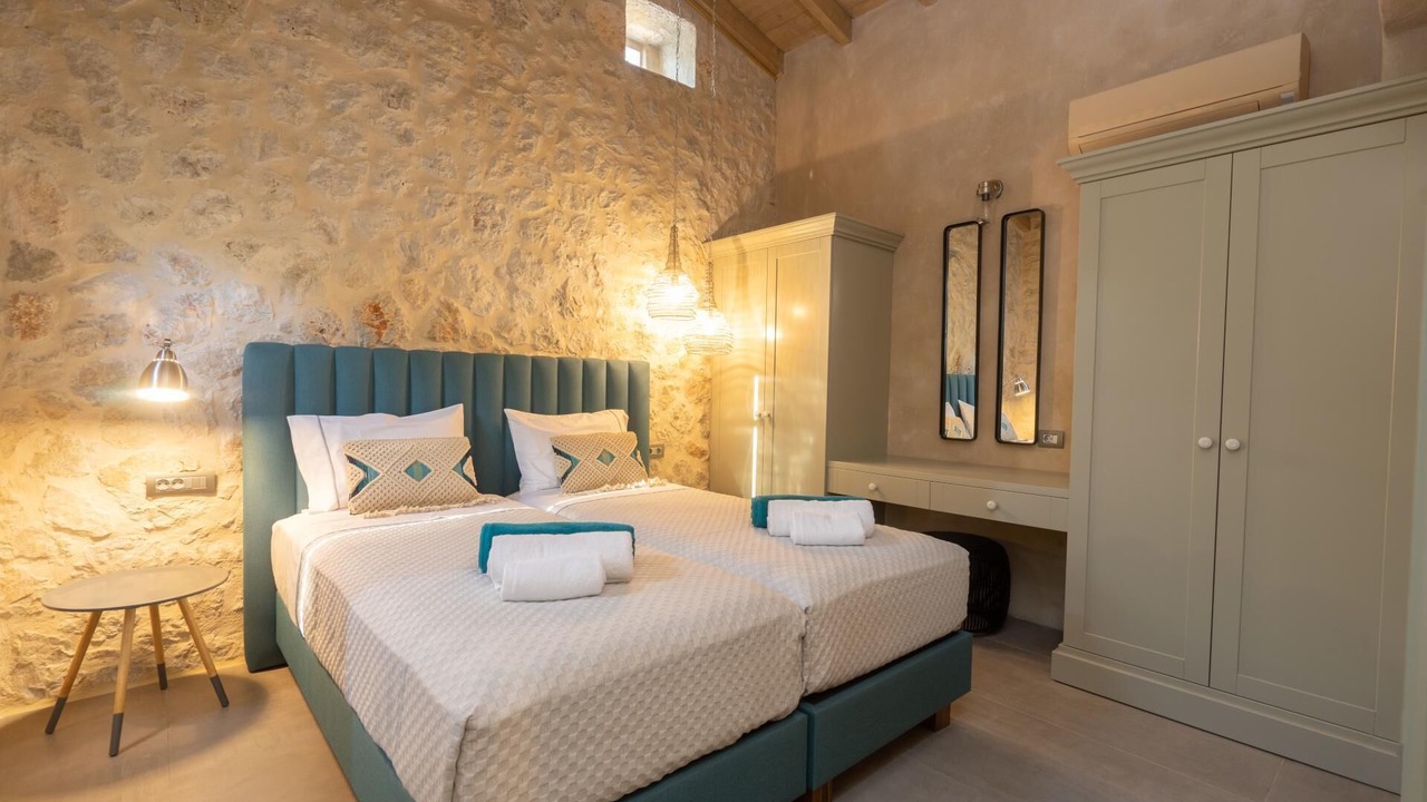 Photo of Bedroom in Assos