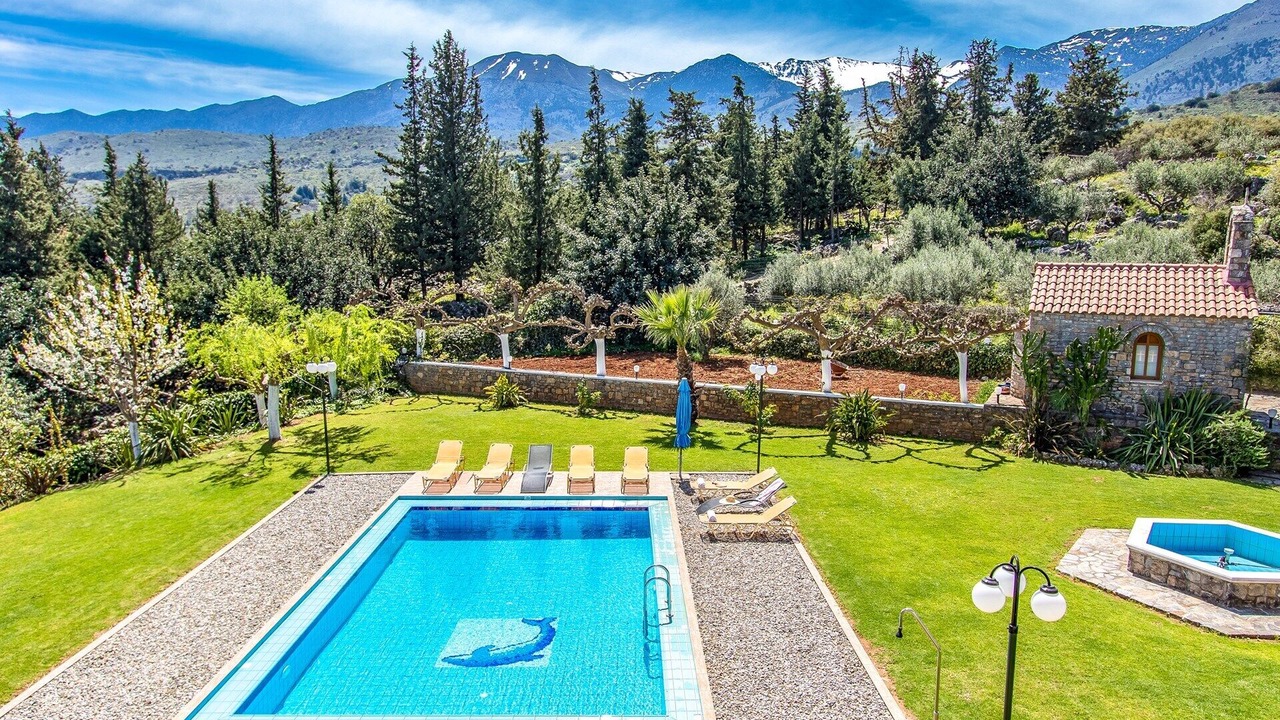 Photo of Outdoor in Pemonia