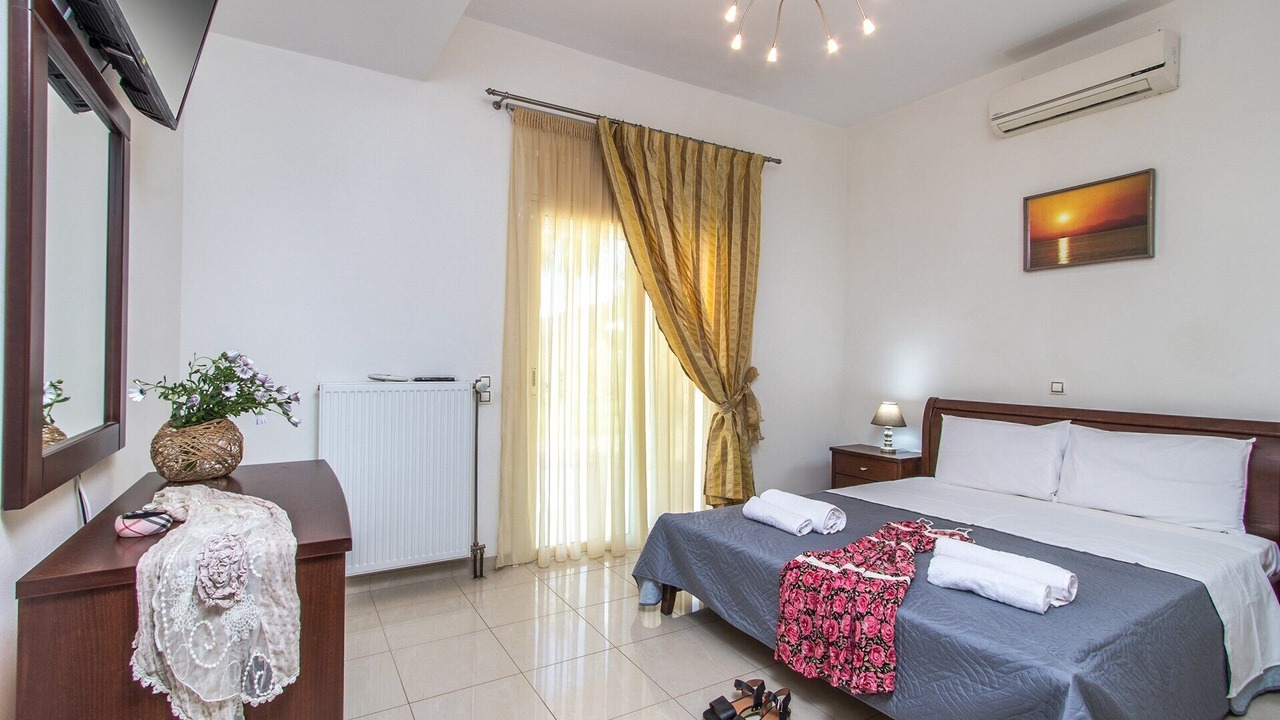 Photo of Bedroom in Pemonia