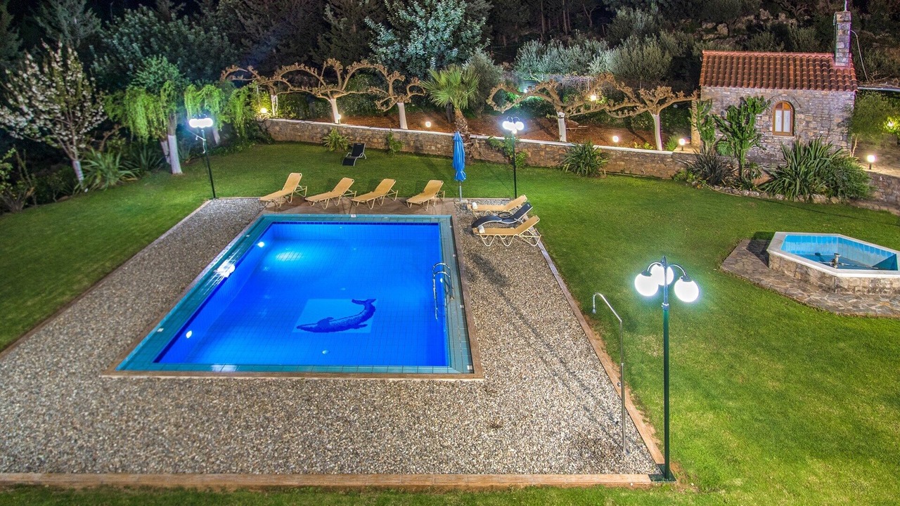 Photo of Outdoor in Pemonia