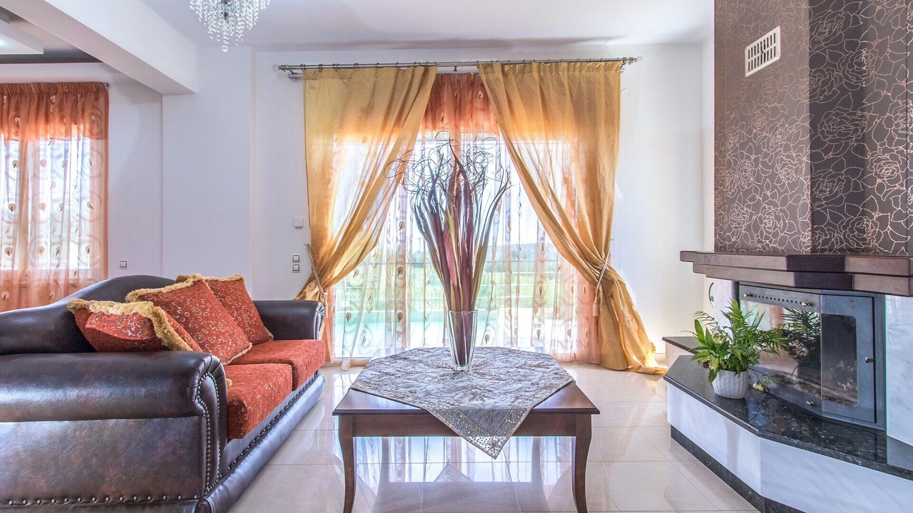 Photo of Livingroom in Pemonia