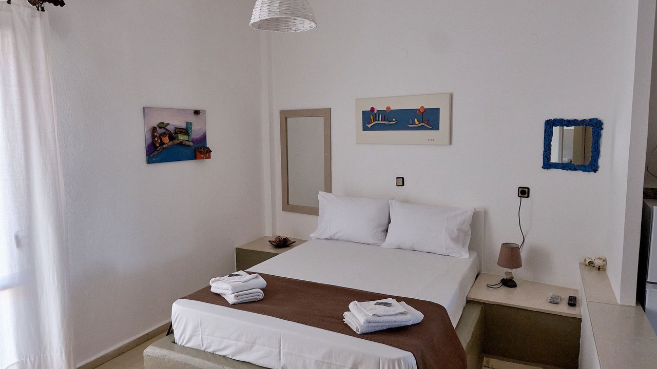 Photo of Bedroom in Khondros