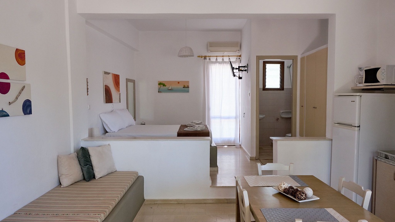 Photo of Bedroom in Khondros