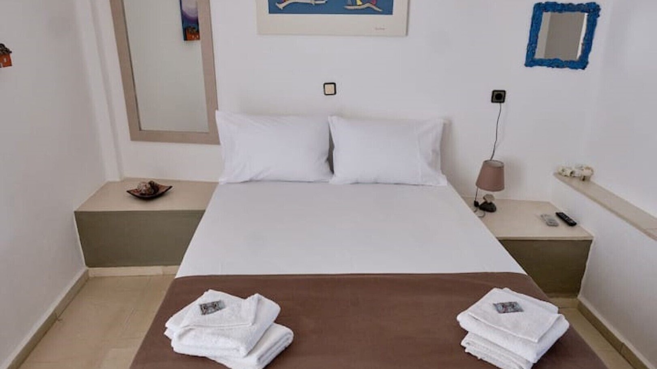 Photo of Bedroom in Khondros