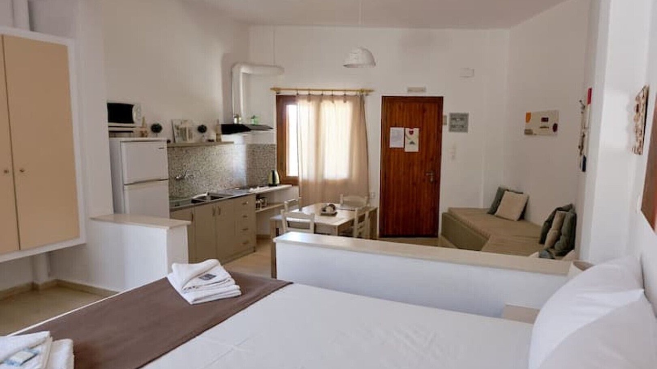 Photo of Bedroom in Khondros