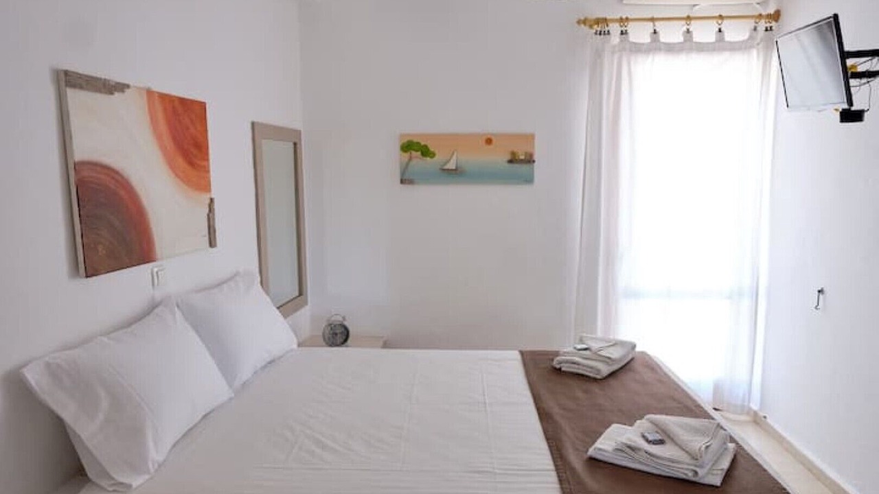 Photo of Bedroom in Khondros