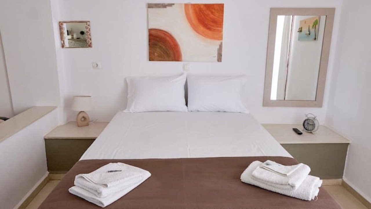 Photo of Bedroom in Khondros