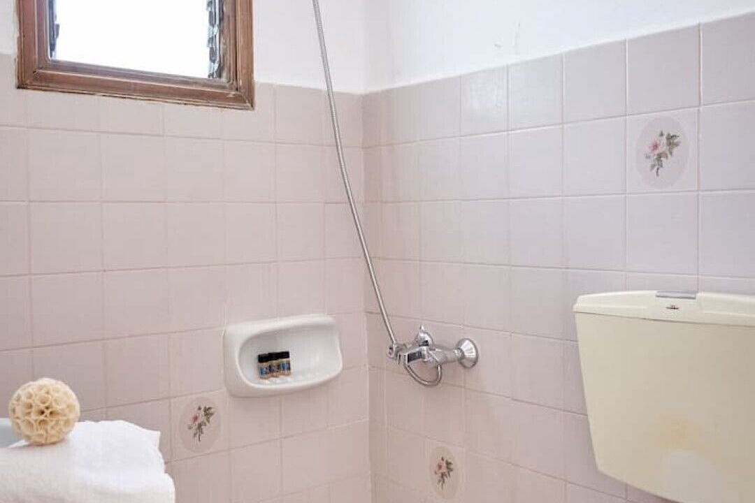 Photo of Bathroom in Khondros