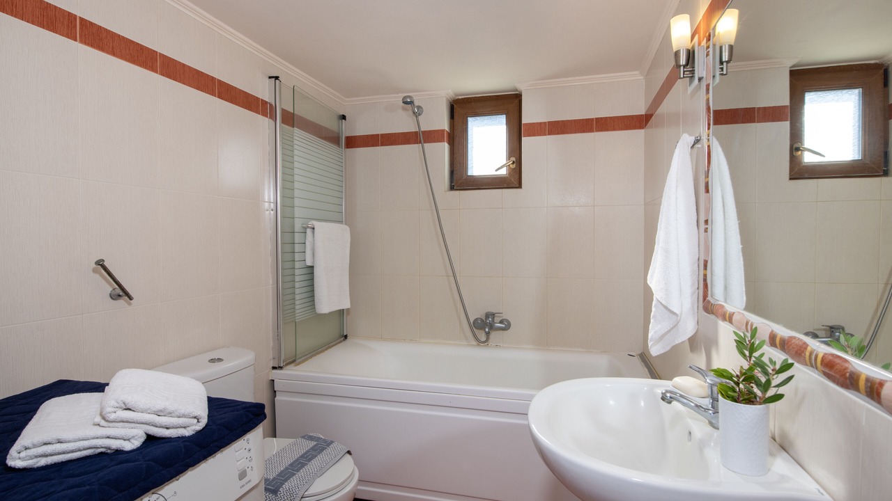 Photo of Bathroom in Asteri