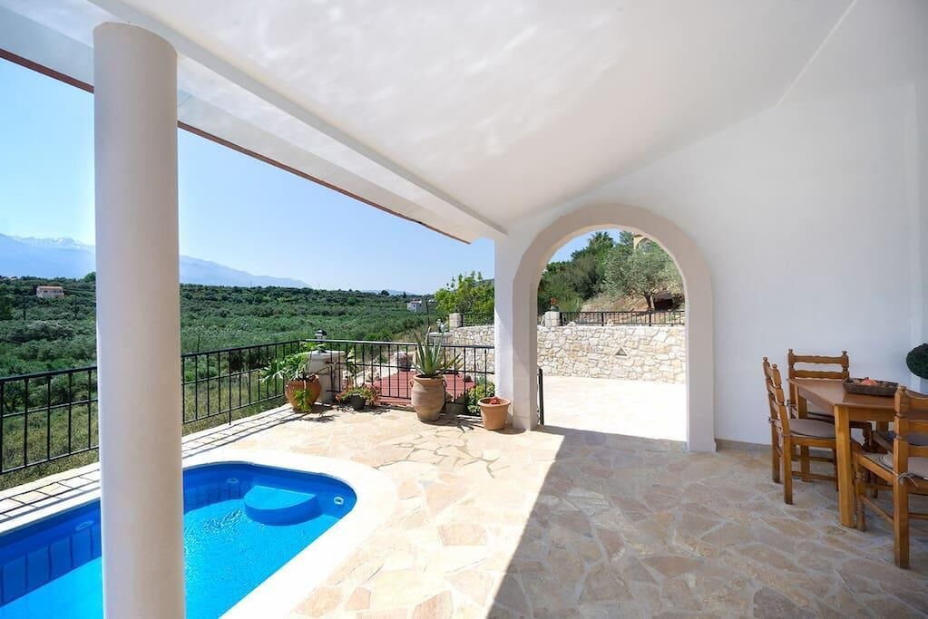 Photo of Outdoor in Exopoli