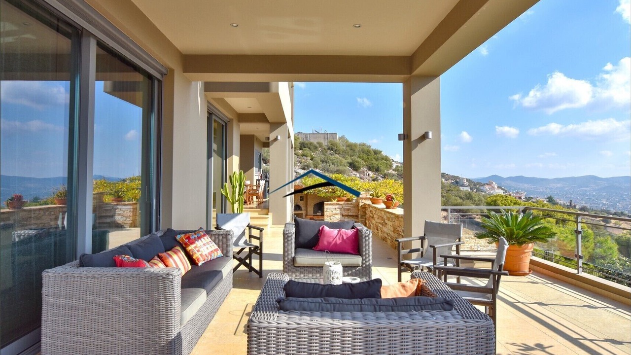 Photo of Bedroom in Saronida