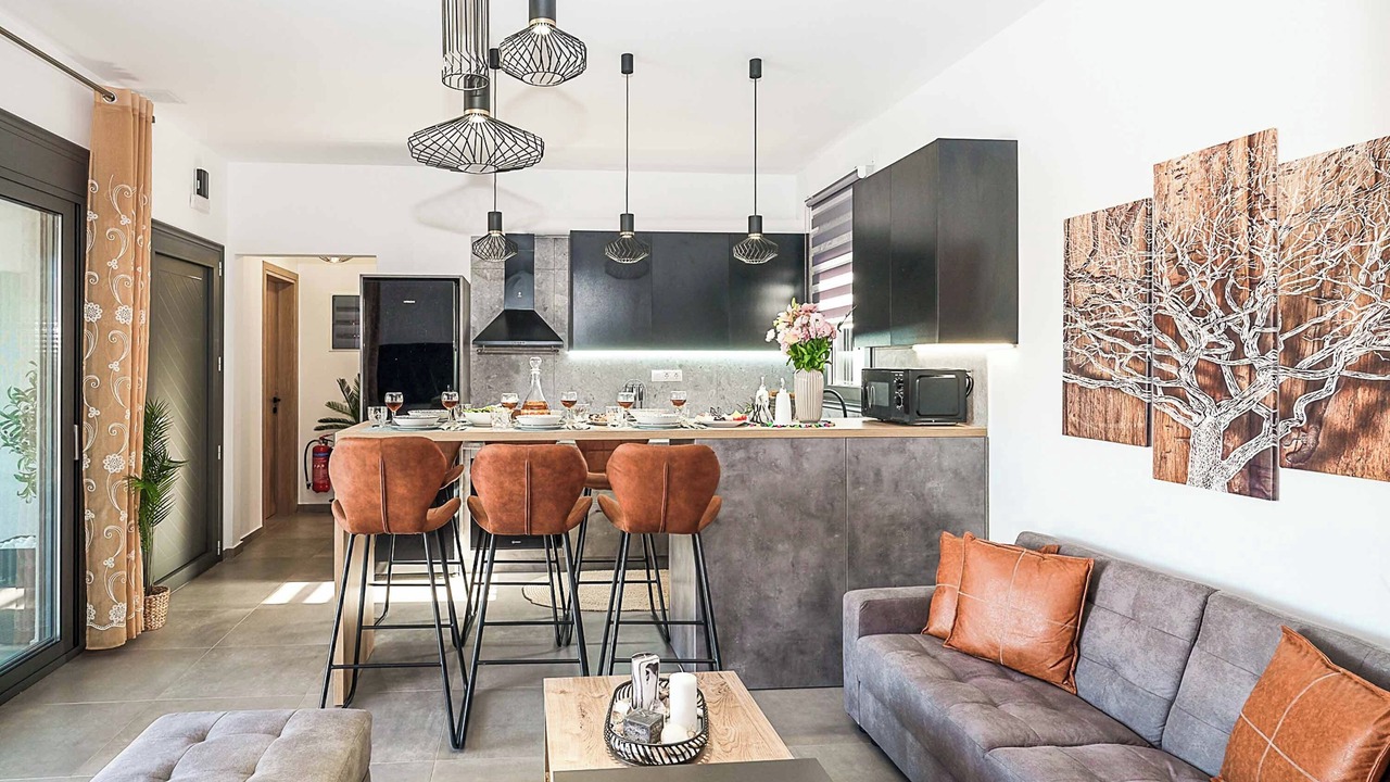 Photo of Others in Monopari