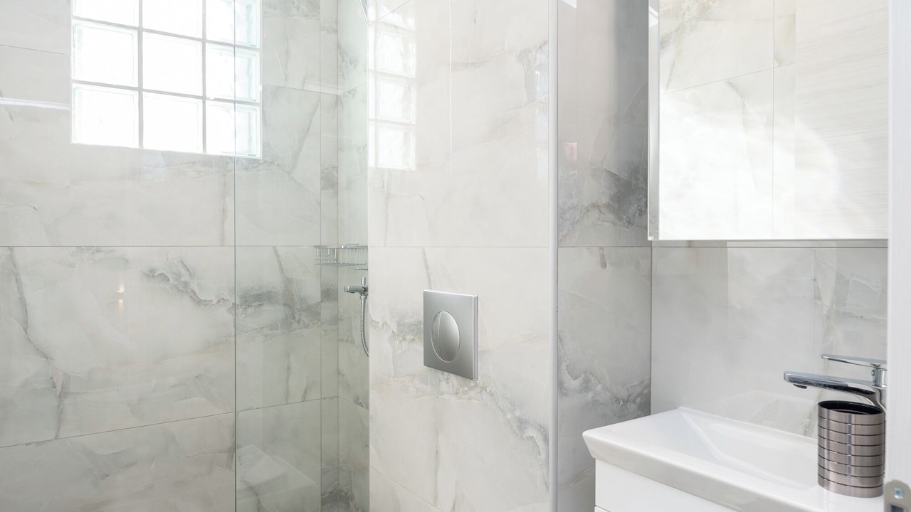 Photo of Bathroom in Paralia Ofryniou