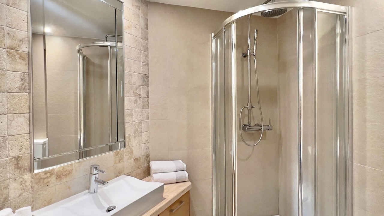 Photo of Bathroom in Sane