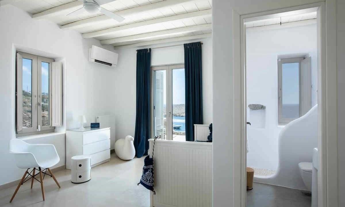 Photo of Bathroom in Agios Ioannis