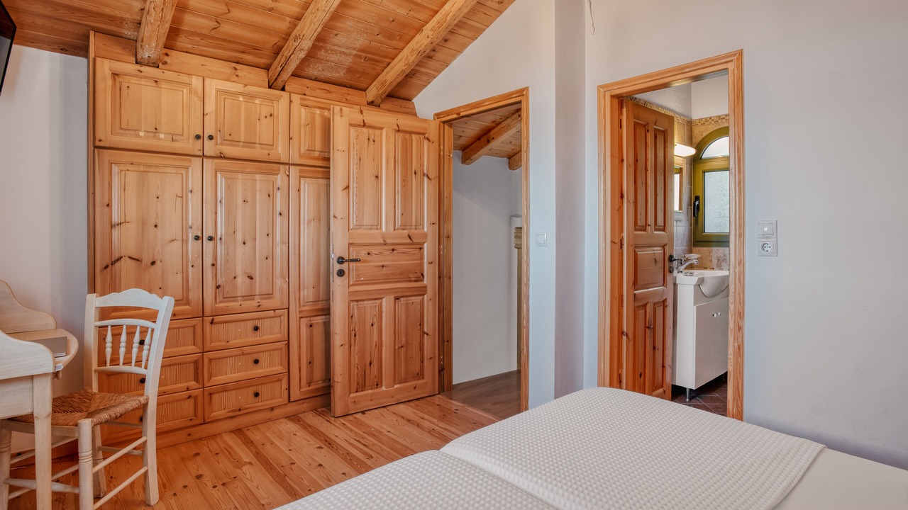 Photo of Bathroom in Spanokhorion
