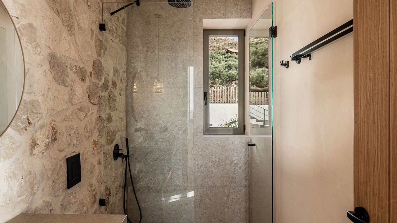 Photo of Bathroom in Limeniskos