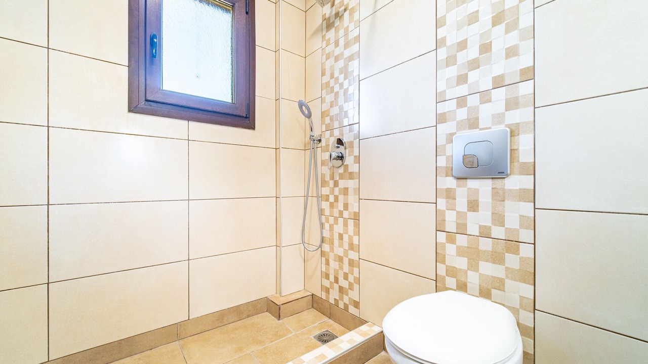 Photo of Bathroom in Agios Georgios Pagon