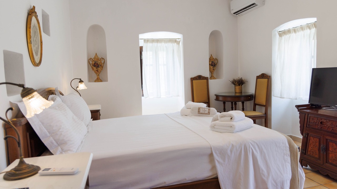 Photo of Bedroom in Omales