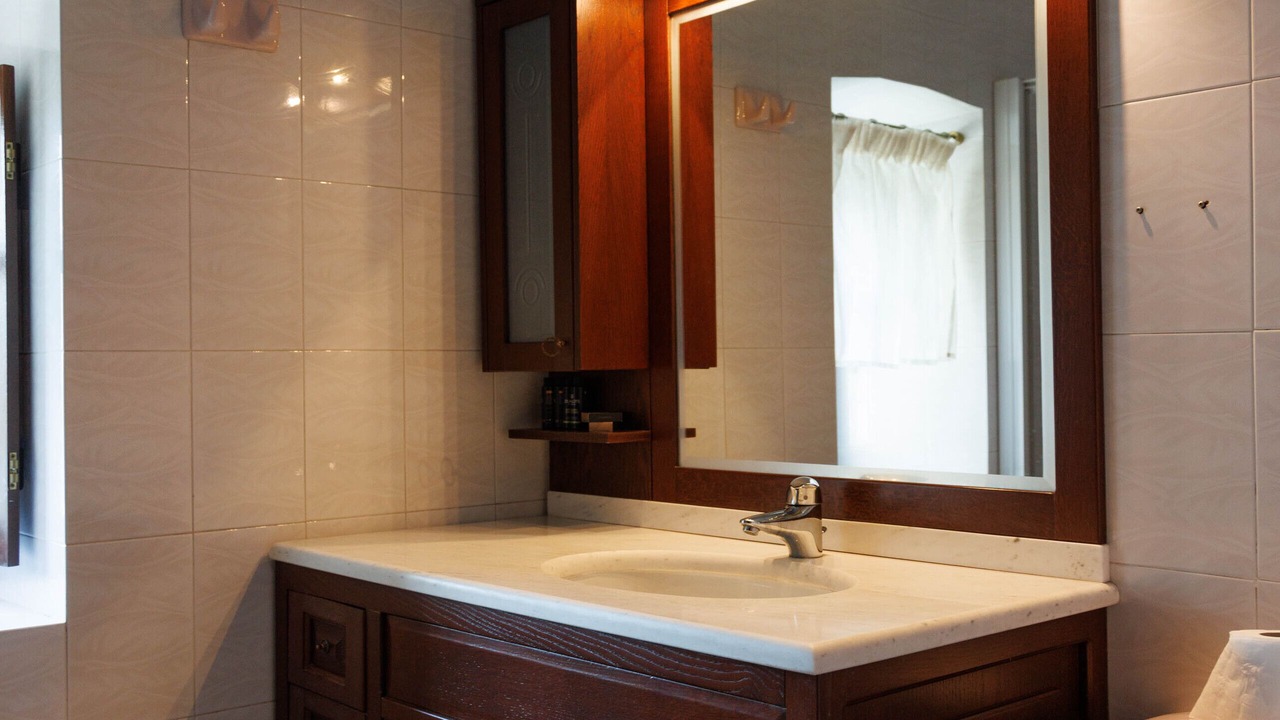 Photo of Bathroom in Omales