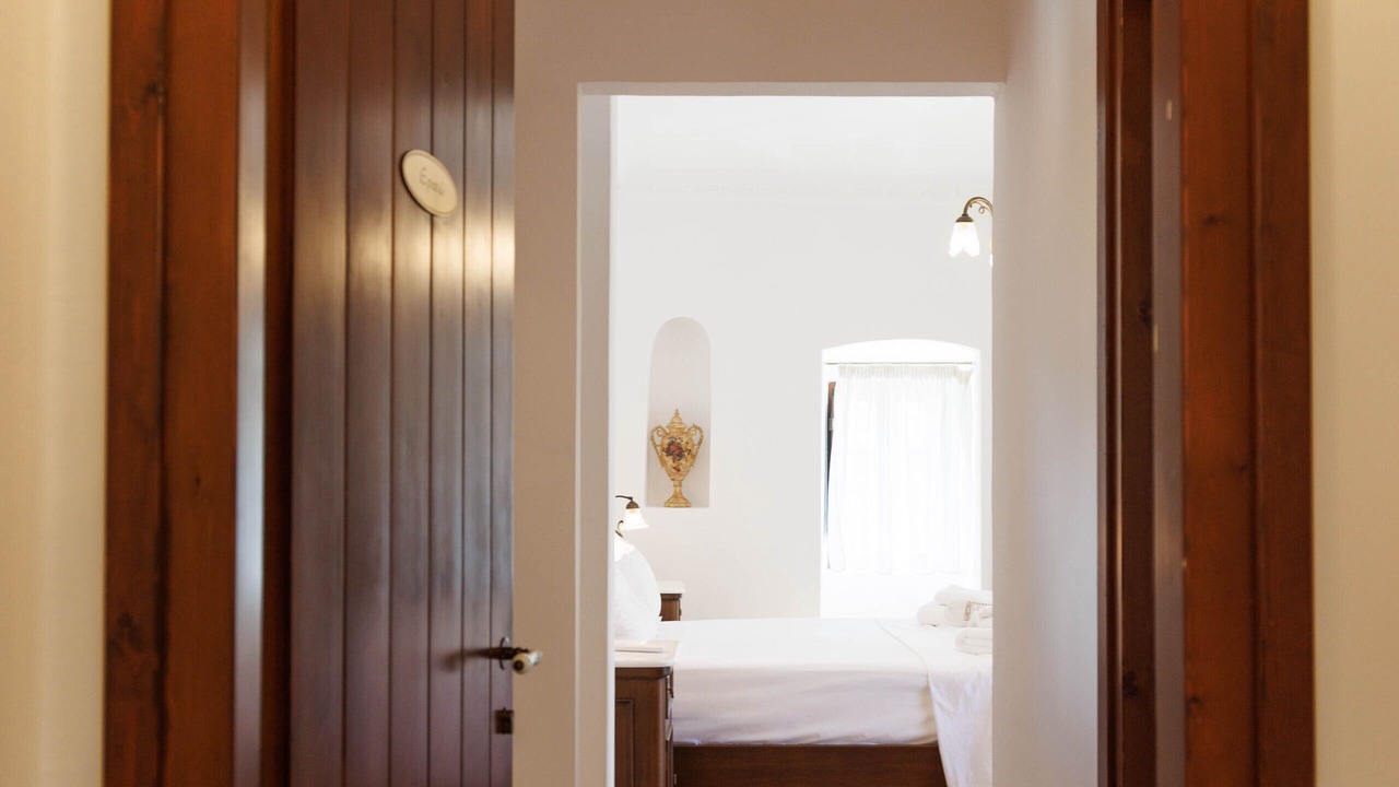 Photo of Bedroom in Omales