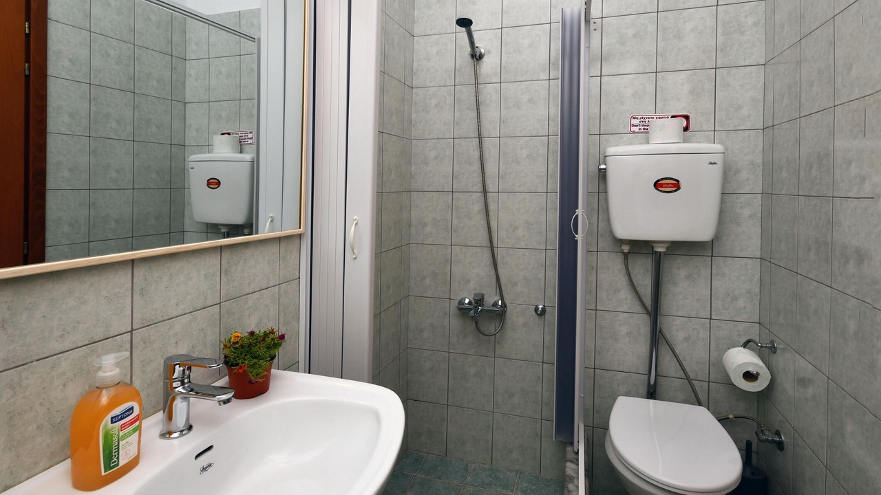 Photo of Bathroom in Mirtos